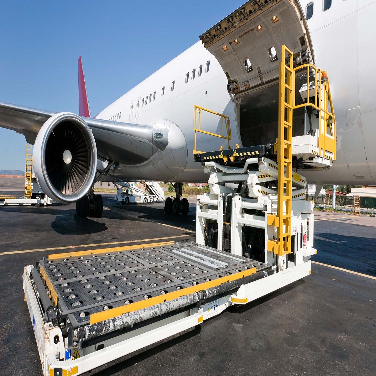 DGR Dangerous Goods Function 7.2  Initial/Recurrent Training (General Cargo Acceptance Process Personnel)